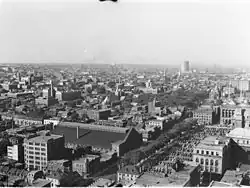Le Champ-de-Mars, 1947