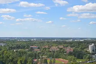 L'hôpital d'Aurora vu de Linnanmäki.