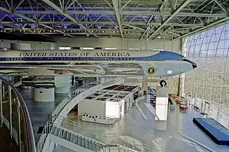 Le pavillon « Air Force One ».