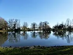 L'étang au lieu-dit les Monts.