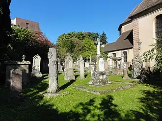 Cimetière de l'église Notre-Dame-de-l’Assomption dit « cimetière Bourgeois ».