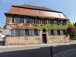 Ancien relais de poste (1743),1 rue du Mont-Sainte-Odile.