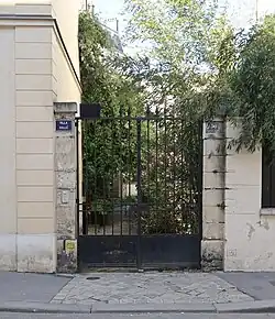 Entrée de la voie privée villa Hallé.