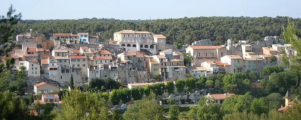 Le village des Pennes-Mirabeau. Vue depuis le Val des Fleurs