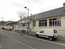 École et bibliothèque, groupe scolaire Jean-Macé.