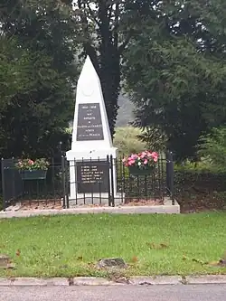 Le monument aux morts.