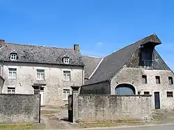 Une vieille ferme (XVIIIe&nbsp;siècle).