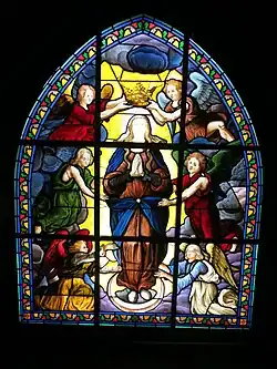 Vitrail de l'Assomption de l'église.