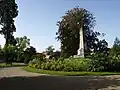 Jardin et le monument à l'Armée, la Revue de Vitry de 1891 par Sadi-Carnot.