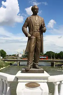 Vojdan Černodrinski.