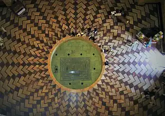 Pavement du monument