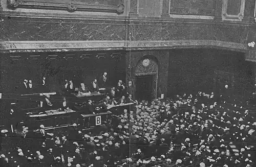 Photographie du vote des parlementaires dont le nom commence par la lettre B.