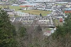 Vue aérienne sur le cimétière communal depuis l'Avison.