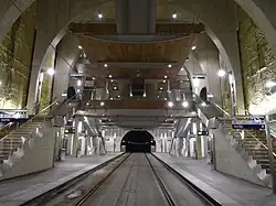 Vue des quais de la station de la ligne de tramway T6.