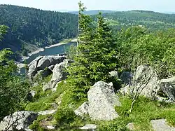 Vue depuis le surplomb.