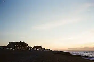 Vue du front de mer de Cayeux-sur-Mer au crépuscule