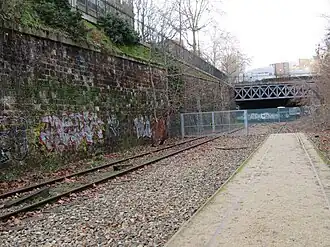 Grille vers Pereire-Levallois.