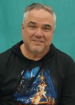Description de l'image W. Earl Brown GalaxyCon Louisville 2019.jpg.