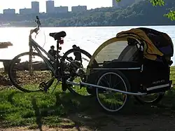 Remorque pour une bicyclette.