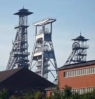 Les trois chevalements de la fosse Arenberg.