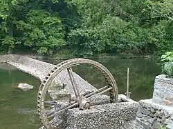 Roue à aubes d'un moulin, Jianxi (Chine).