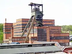 Le puits Wendel 3 et son lavoir.