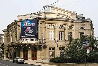 Image décrite ci-après