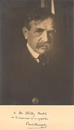  Paul Bourget dans ses dernières années, de face, moustache, portrait.