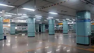 Intérieur de la station, en 2015.