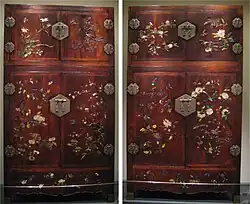 Deux meubles garde-robe à décor incrusté, fin XVIe -début XVIIe&nbsp;siècle. Metropolitan Museum of Art.