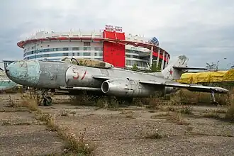 un Yak-25,
