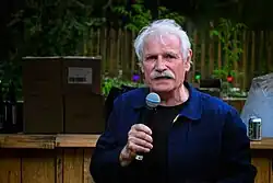 Yann Arthus-Bertrandauteur d’un best-seller photographique mondial, La Terre vue du ciel.