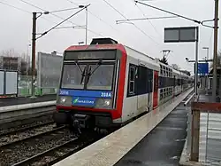 Une rame Z 20900 se dirige vers Paris.