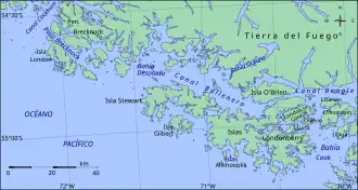 L'île London située au sud ouest de la péninsule de Brecknock (à gauche) ne doit pas être confondue avec l'île Cook ou île London située au nord-est de l'île Londonderry (à droite).